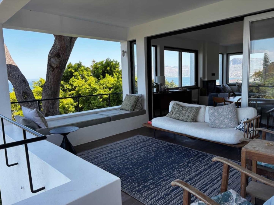 4 Bedroom Property for Sale in St James Western Cape